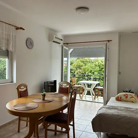 Apartment Bb